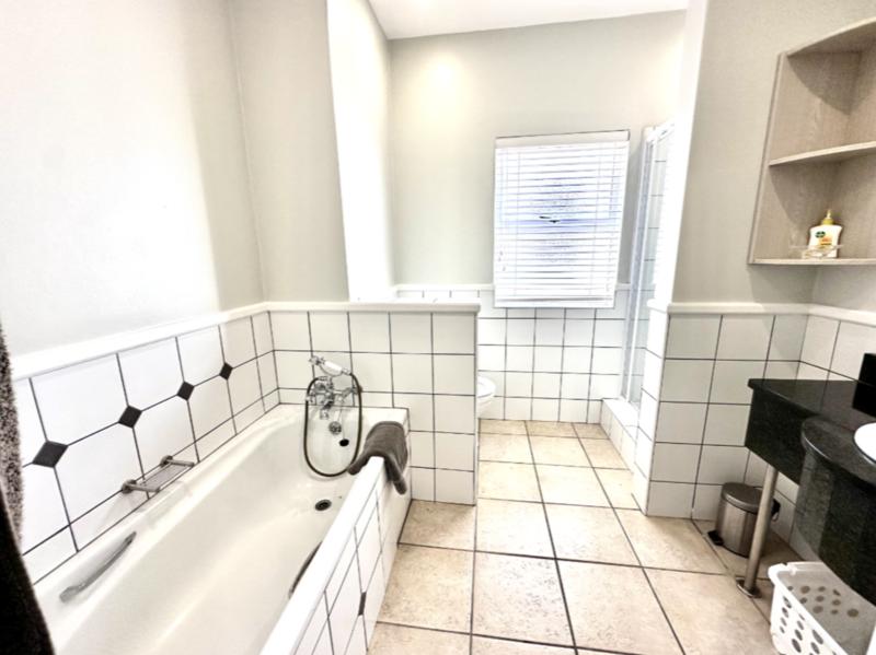 To Let 2 Bedroom Property for Rent in Pinnacle Point Golf Estate Western Cape